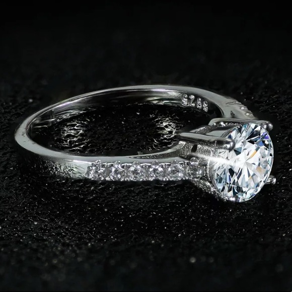 Sterling silver engagement ring - Picture 4 of 4
